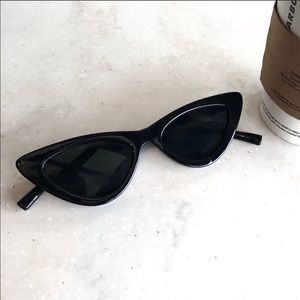 Black Retro Cat Eye Sunglasses